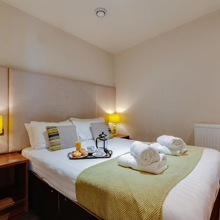 Base Serviced Apartments - City Road Chester Eksteriør bilde