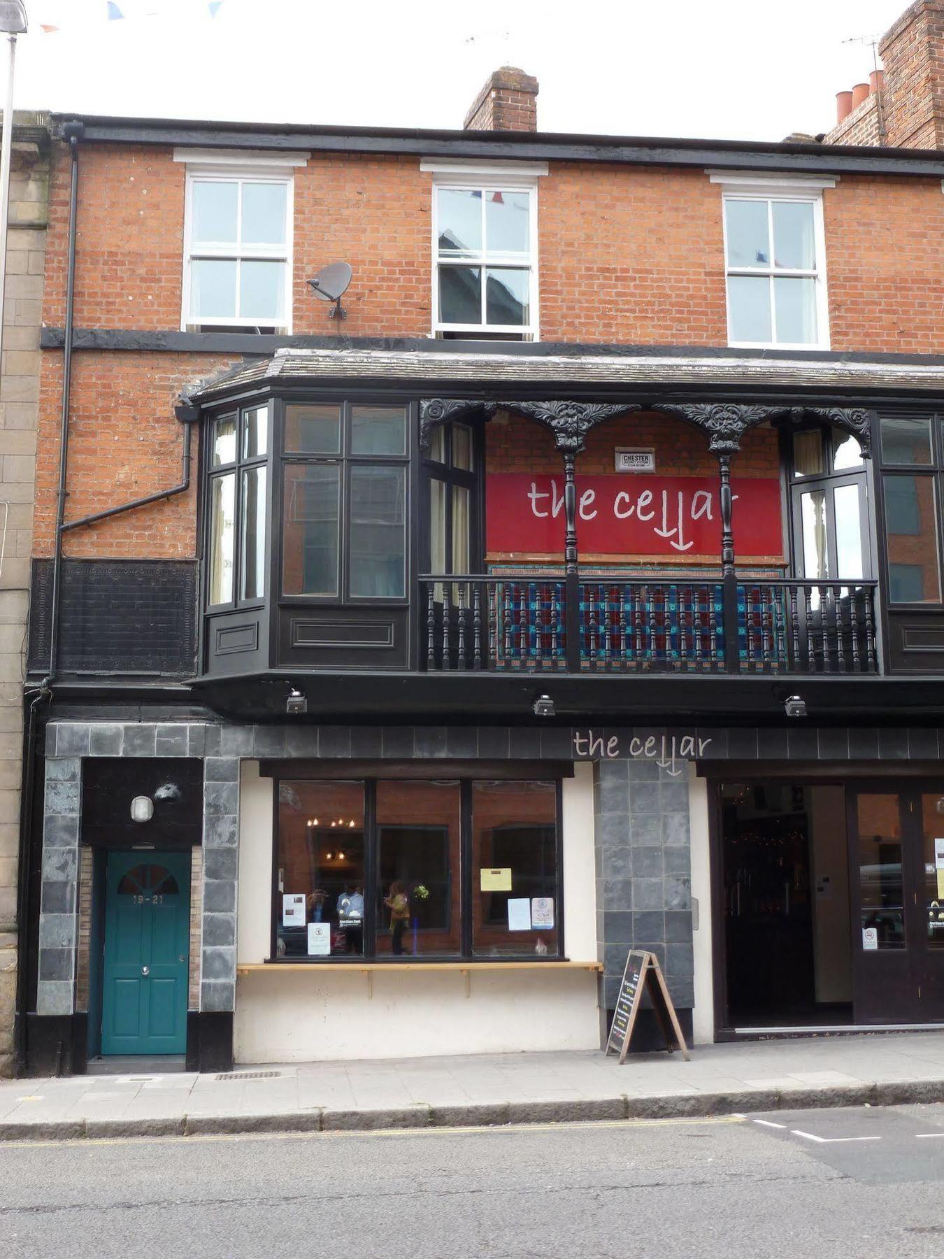 Base Serviced Apartments - City Road Chester Eksteriør bilde