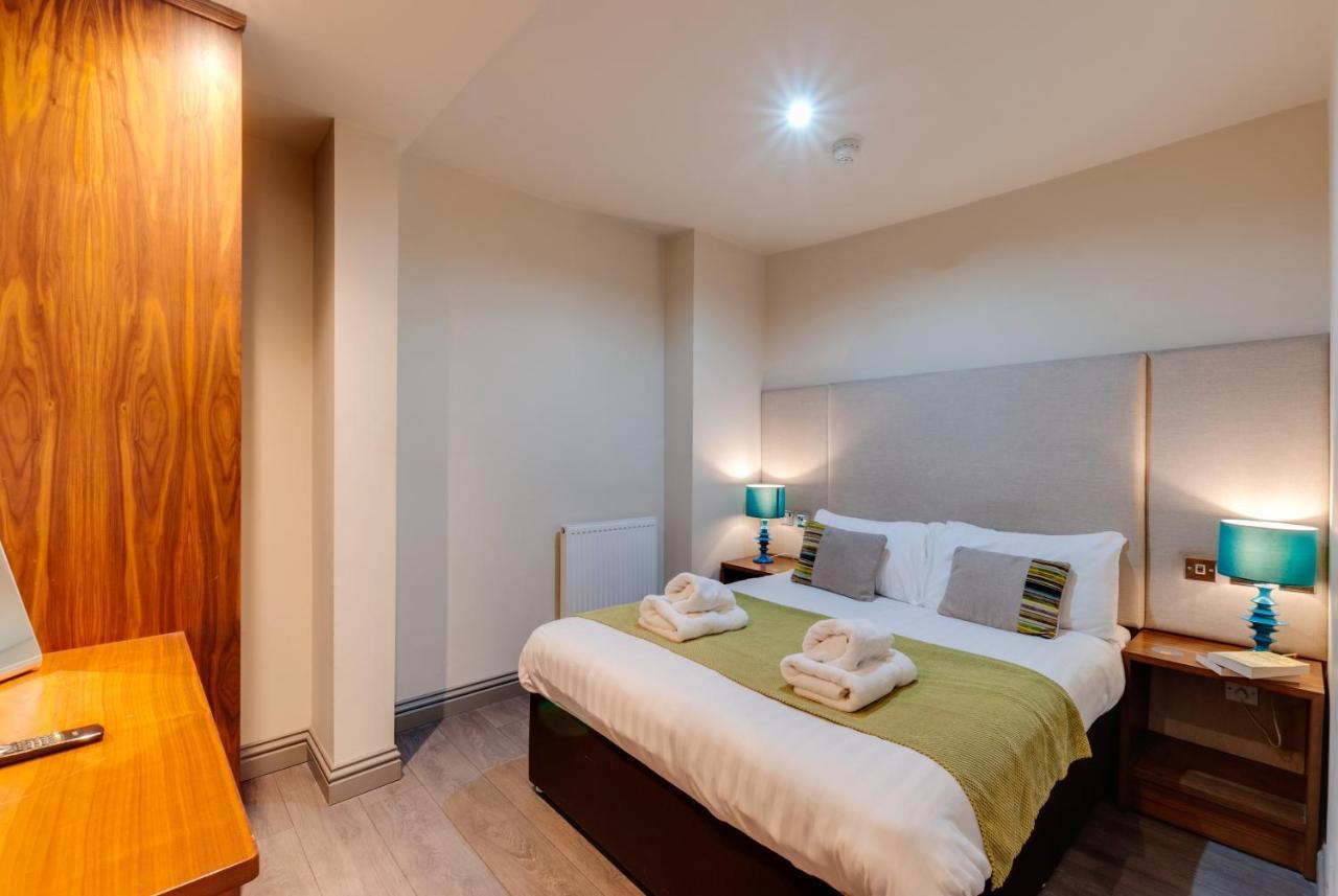 Base Serviced Apartments - City Road Chester Eksteriør bilde