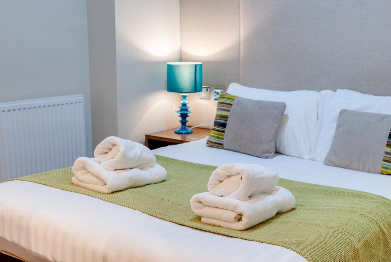 Base Serviced Apartments - City Road Chester Eksteriør bilde